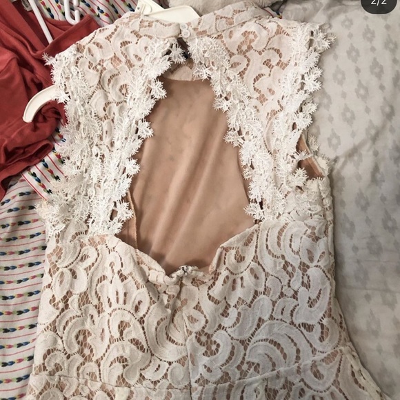 White lace dress Francescas - Picture 2 of 3